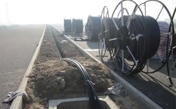 现代通信网络建设指南:镇原光缆施工全流程技术解析与质量控制 现代通信网络建设指南:镇原光缆施工全流程技术解析与质量控制